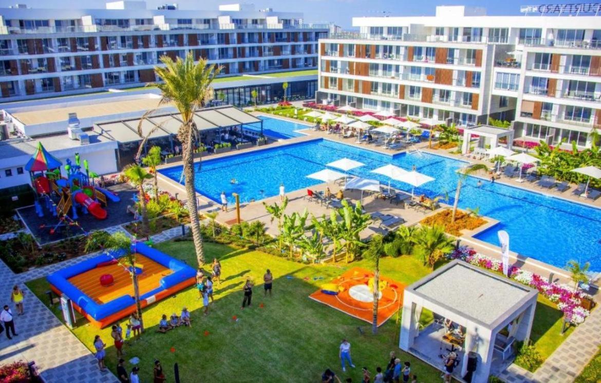 Courtyard Long Beach Holiday Resort Iskele District  エクステリア 写真